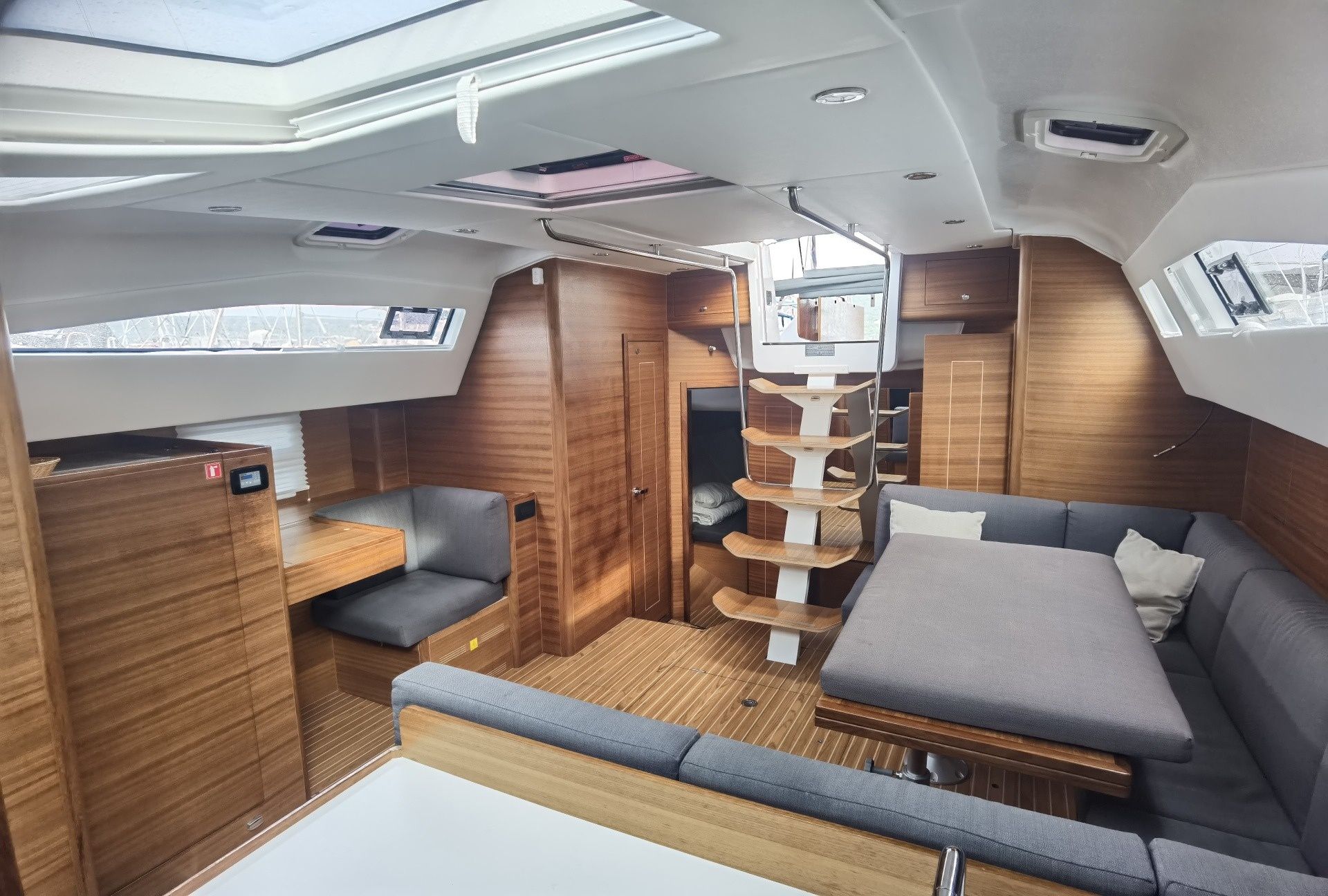 Elan 50.1 Impression | SkyFall
