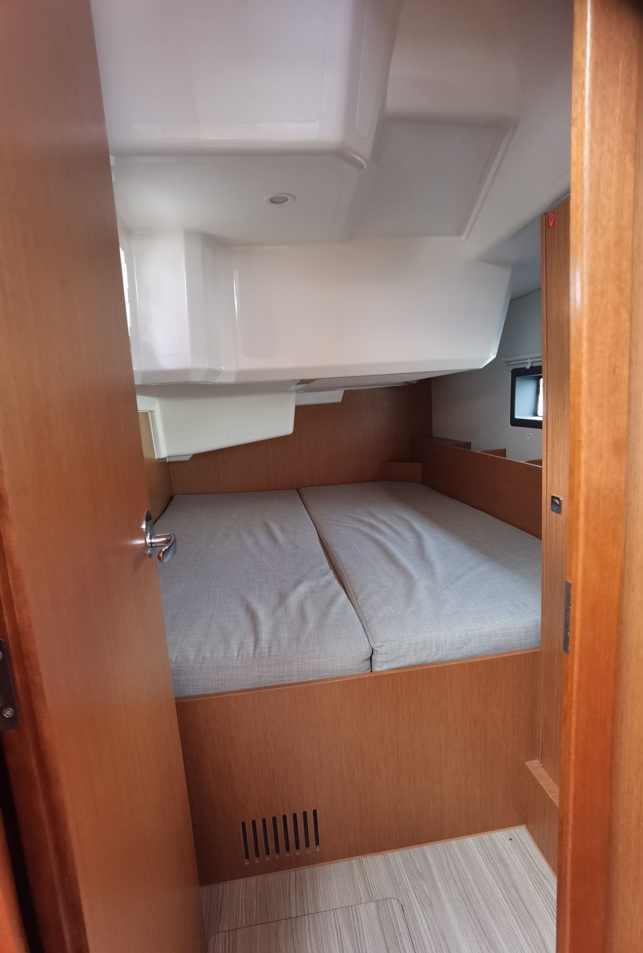 Bavaria C38 | Sunny Day