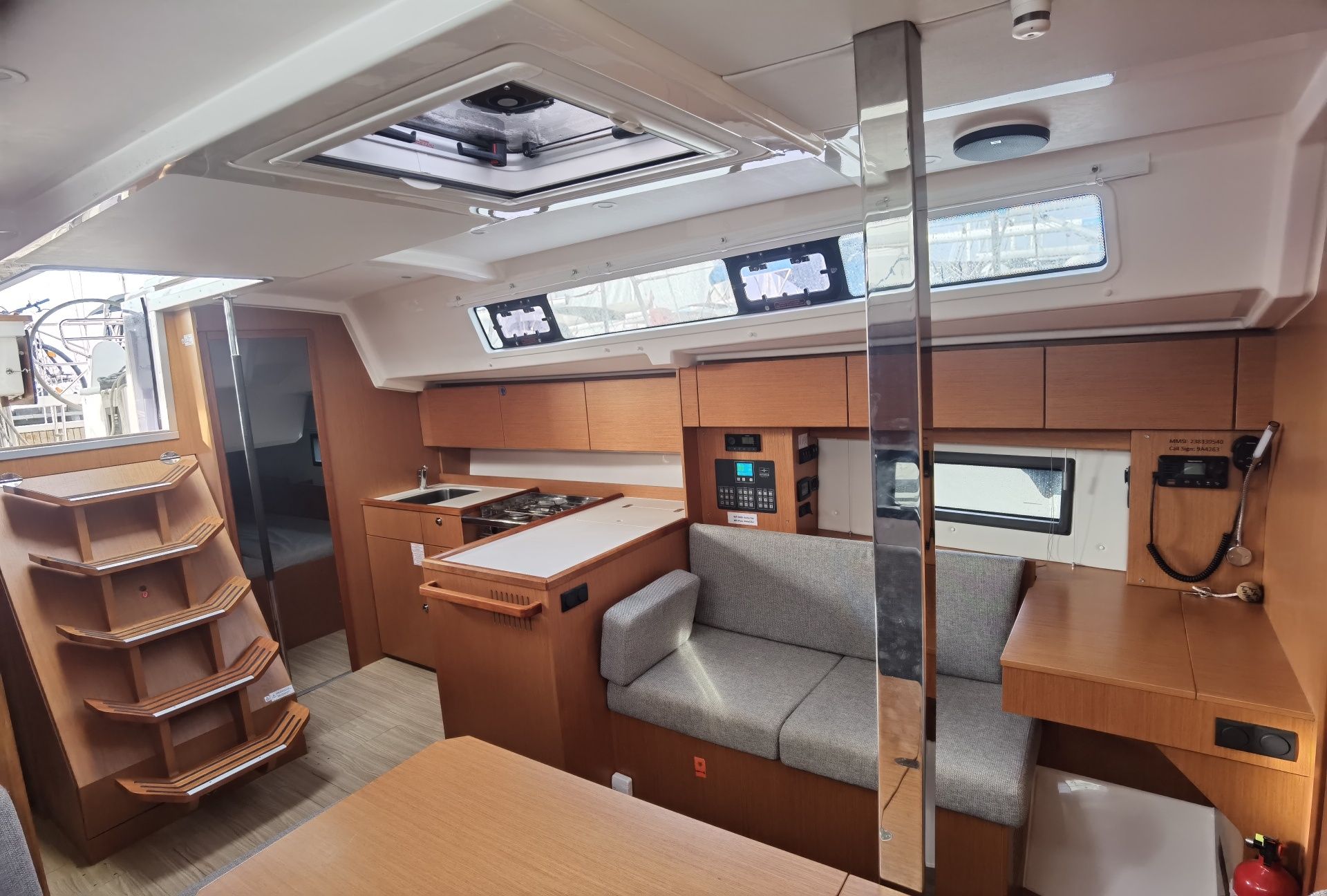 Bavaria C38 | Sunny Day