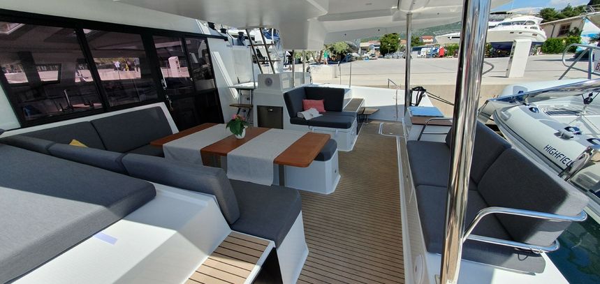 Fountaine Pajot Elba 45 | Summer Flow