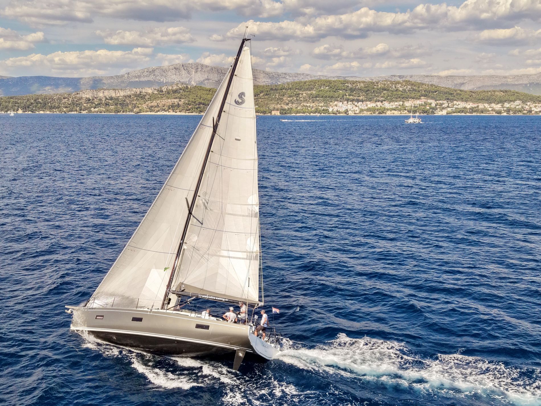 Beneteau First 44 | Checkmate