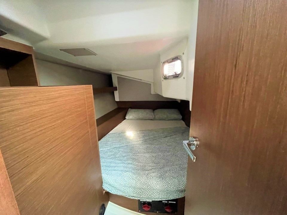 Beneteau Oceanis 34.1 | Rookie