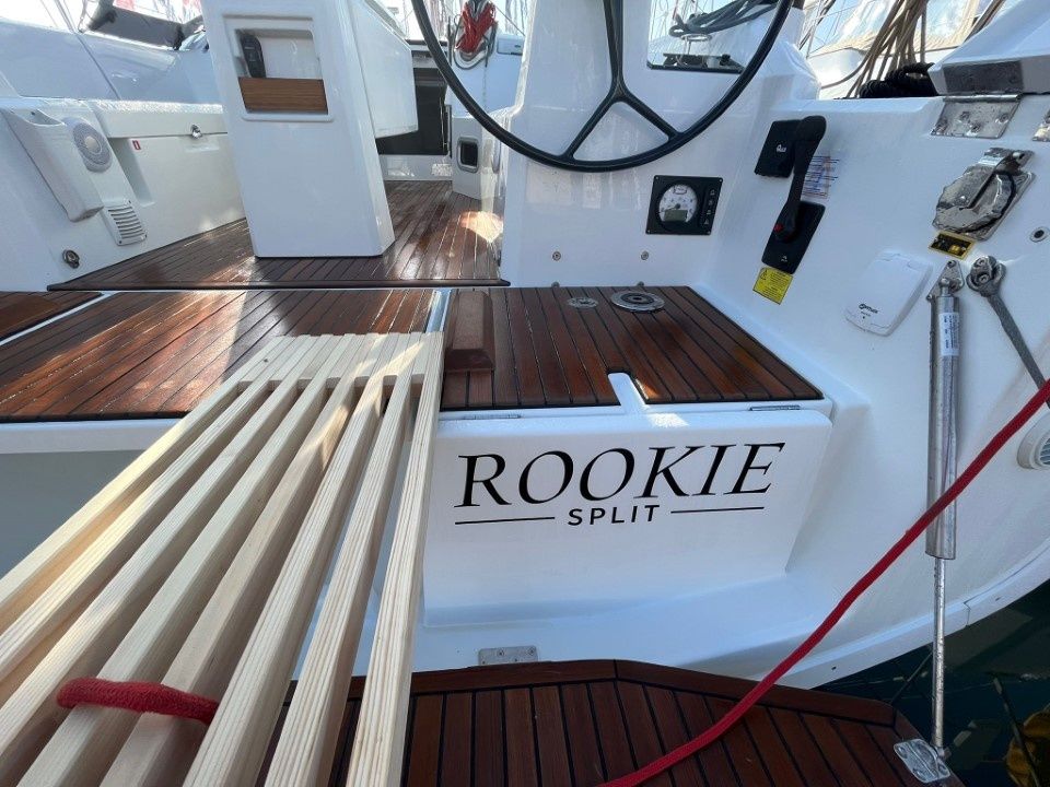 Beneteau Oceanis 34.1 | Rookie