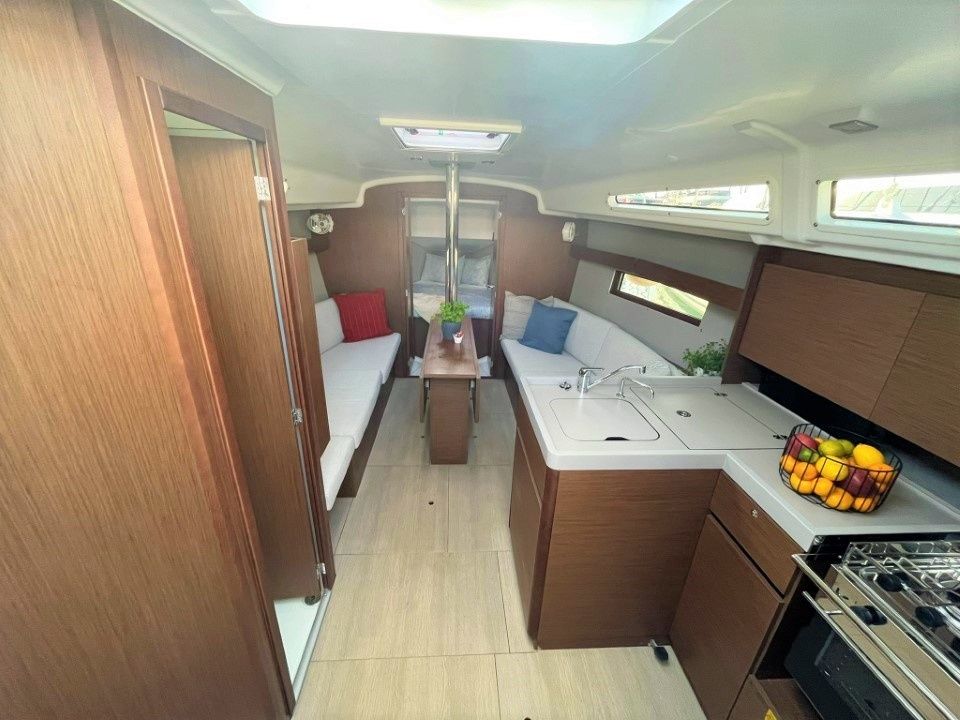 Beneteau Oceanis 34.1 | Rookie