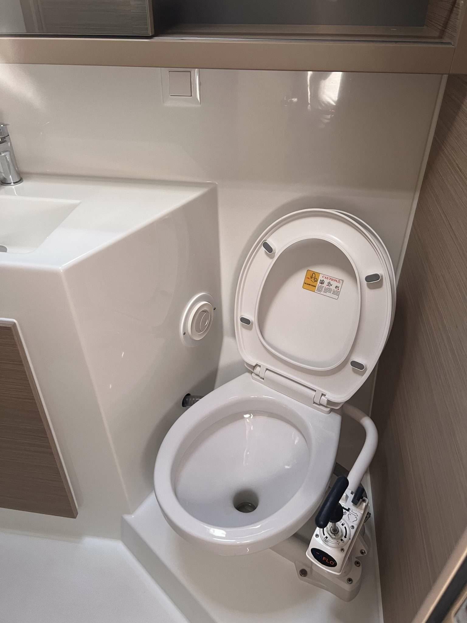 Lagoon 42 | Top Light