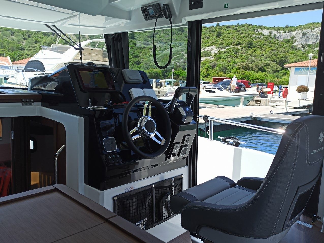 Jeanneau Merry Fisher 895 | Surprise