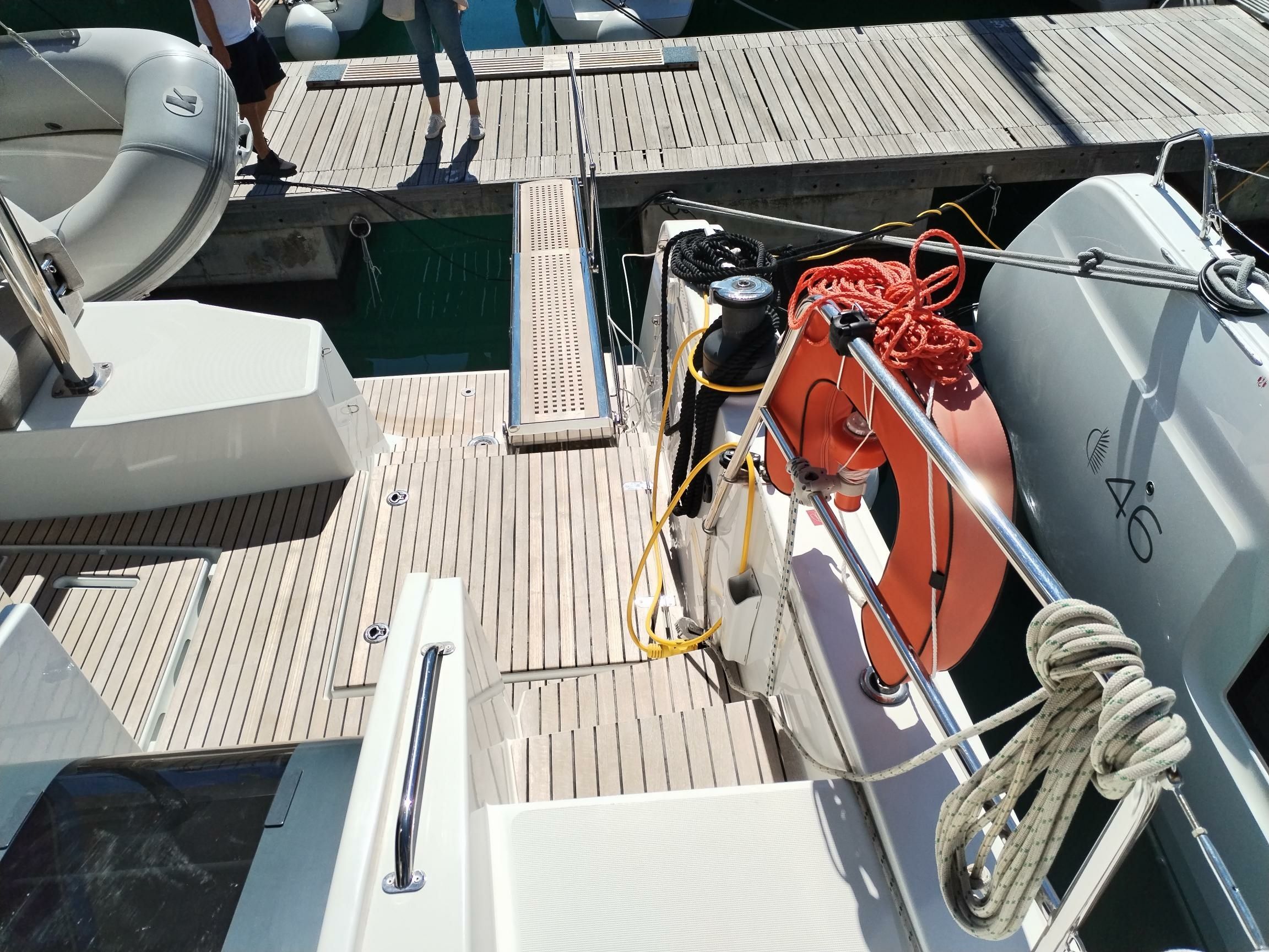 Bali 4.6 | Sunny