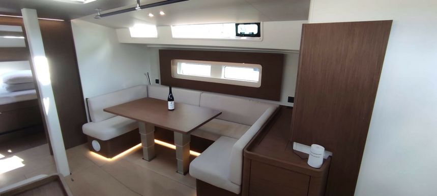 Beneteau Oceanis 54 | Spring Song