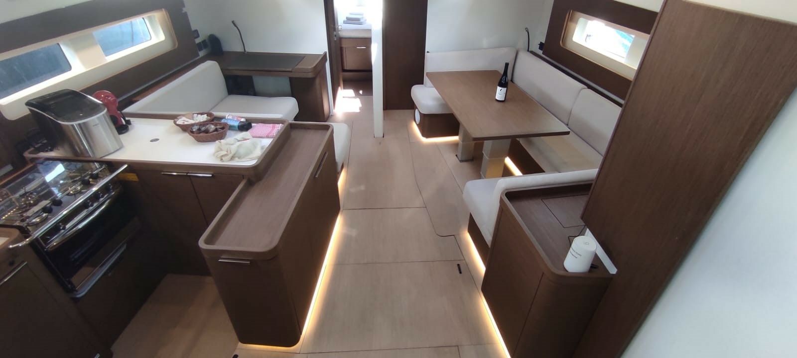 Beneteau Oceanis 54 | Spring Song