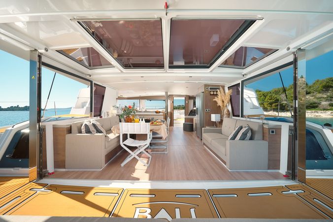 Bali 5.4 | Joza