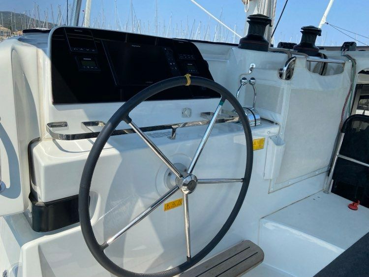 Lagoon 42 | Magellan