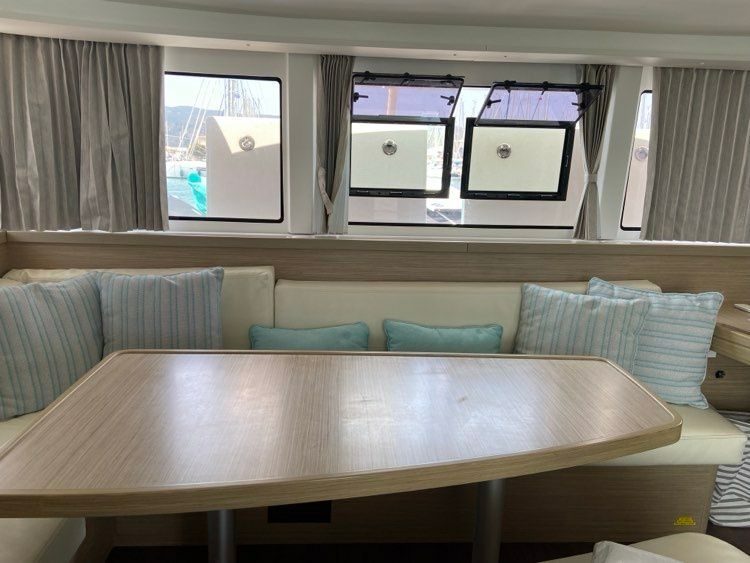 Lagoon 42 | Magellan