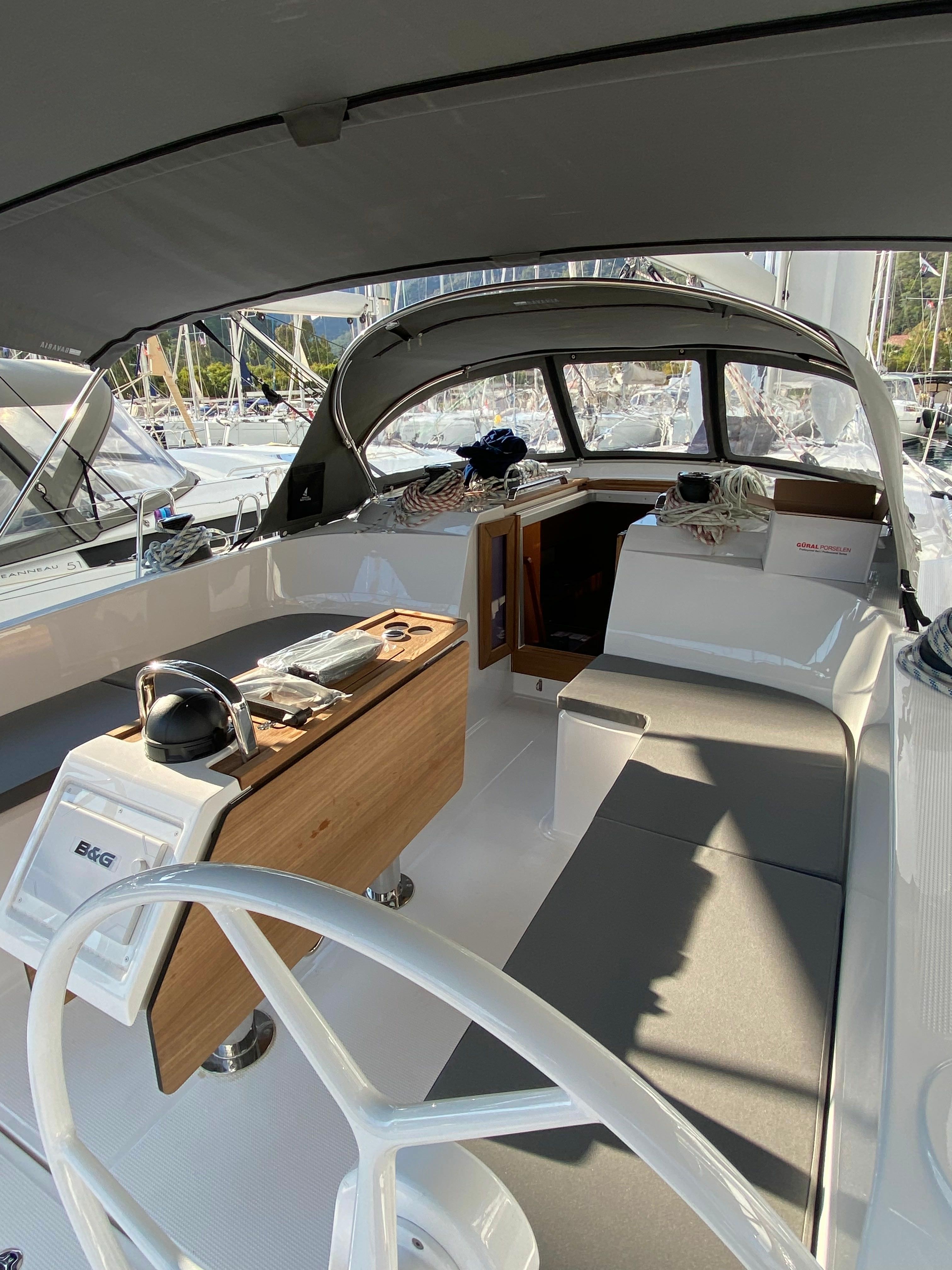 Bavaria Cruiser 46 | Northberry Blu