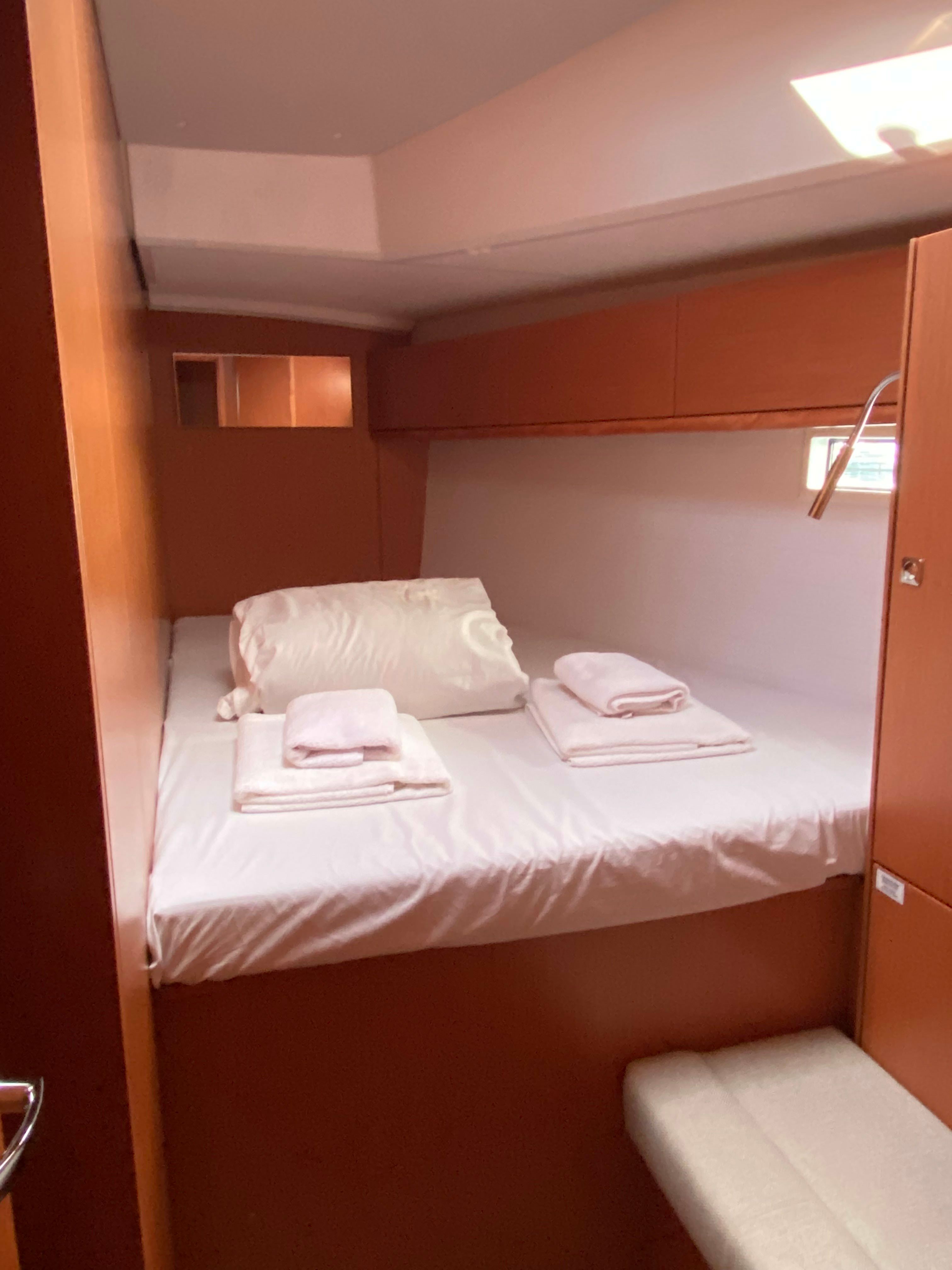 Bavaria Cruiser 46 | Northberry Blu