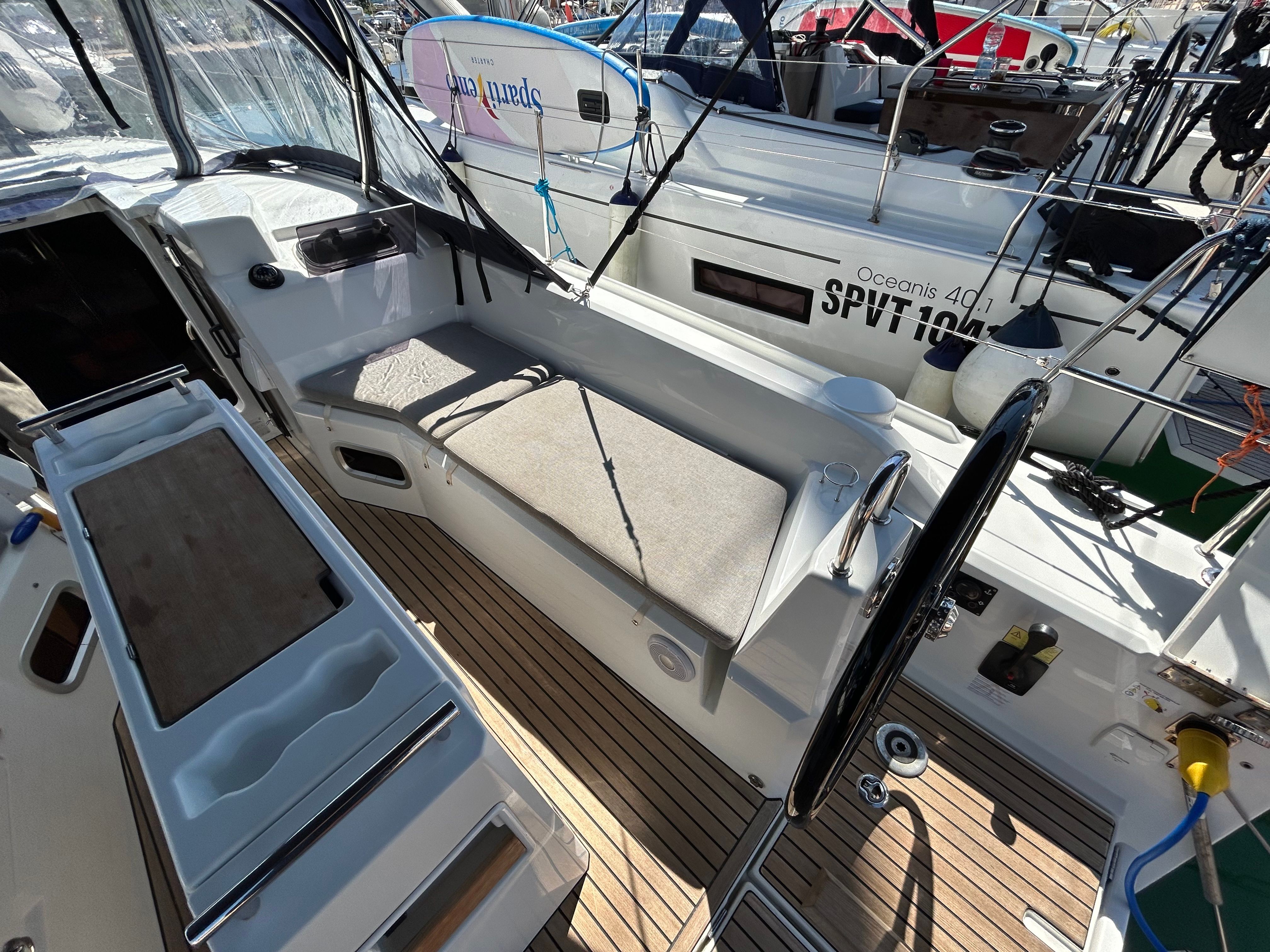 Beneteau Oceanis 34.1 | Pluto