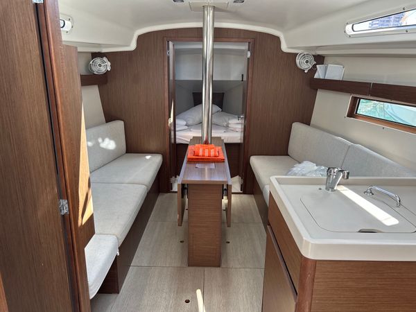 Beneteau Oceanis 34.1 | Pluto
