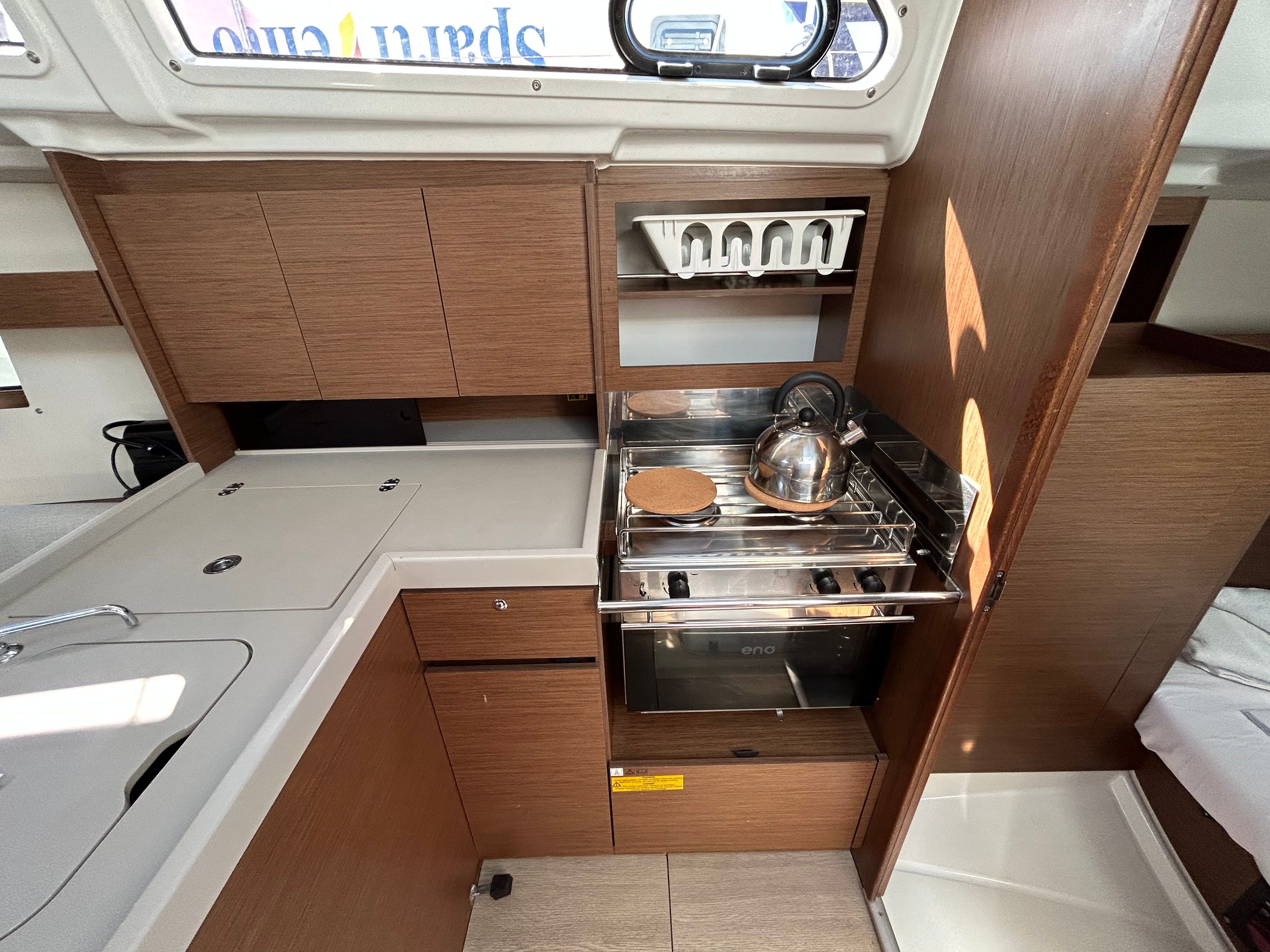 Beneteau Oceanis 34.1 | Pluto