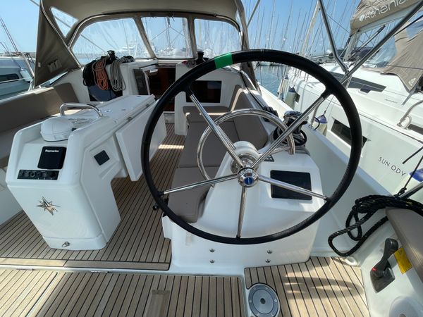Jeanneau Sun Odyssey 410 | Star Rene