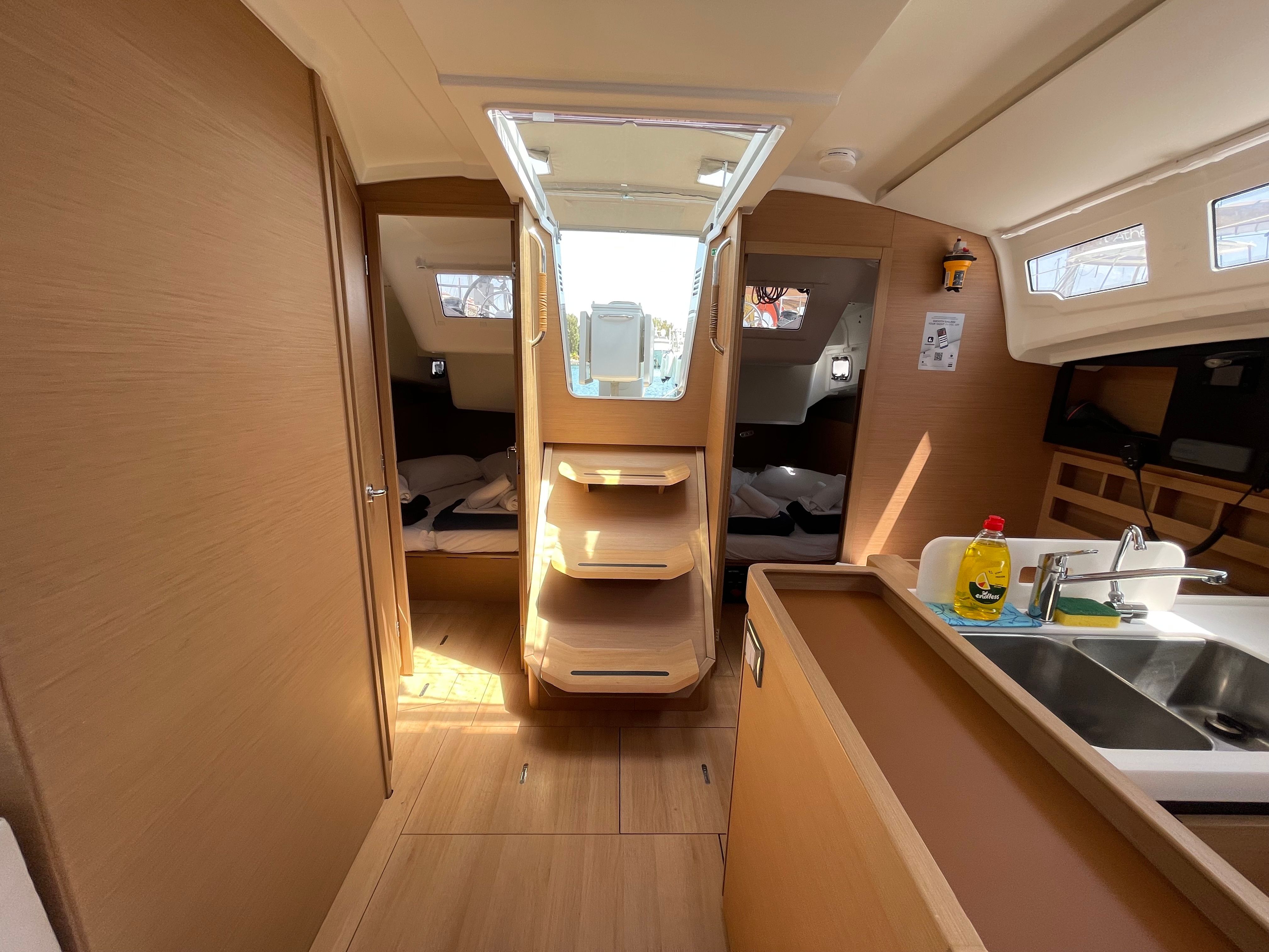 Jeanneau Sun Odyssey 410 | Star Rene