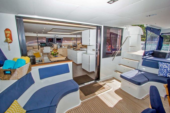 Fountaine Pajot Victoria 67 | Nenne