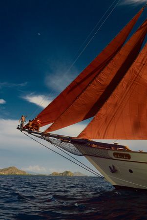 Custom Built Phinisi | Silolona