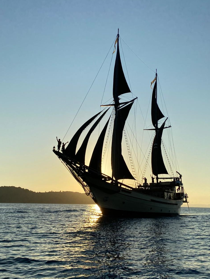 Custom Built Phinisi | Silolona