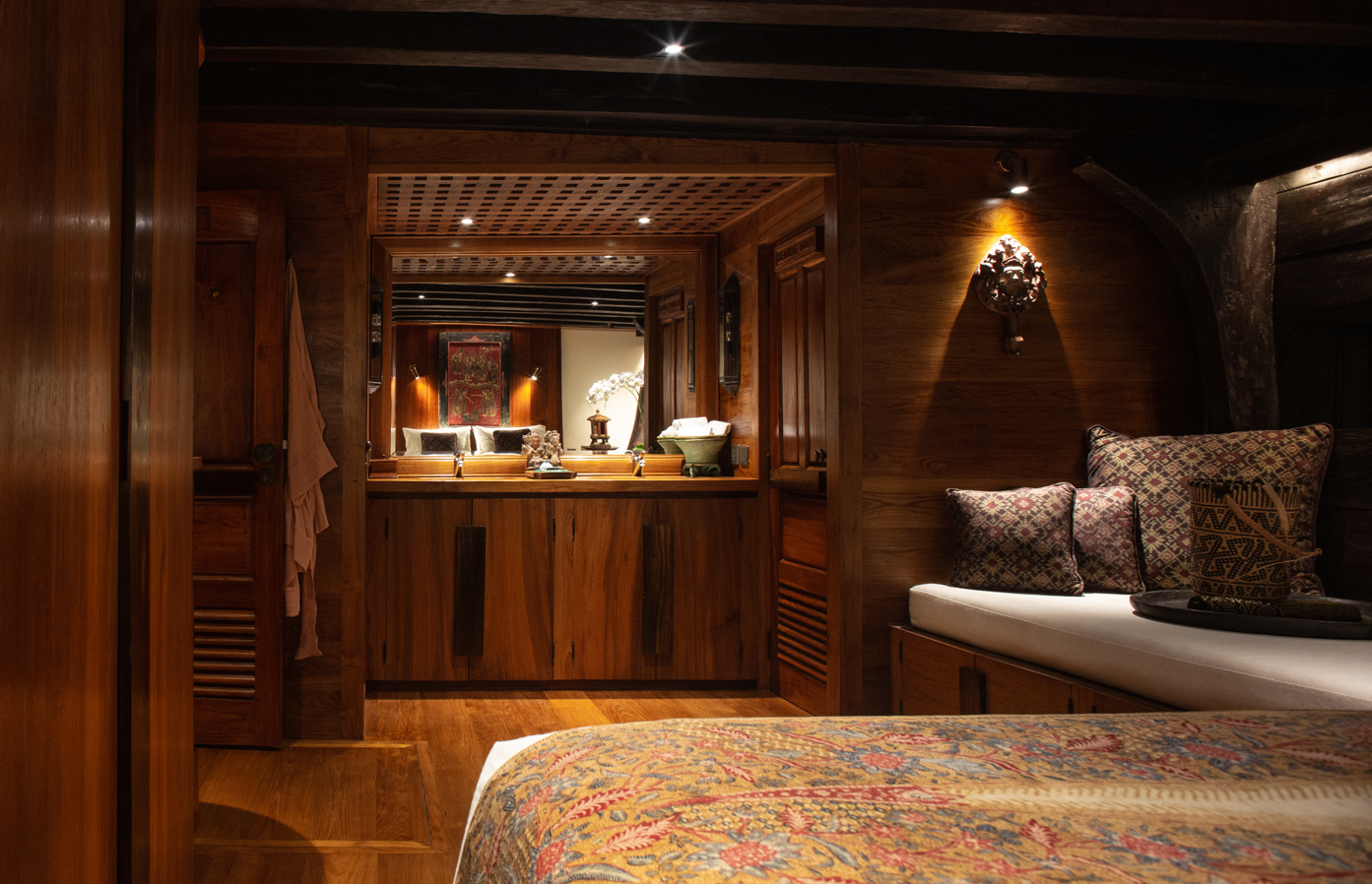 Custom Built Phinisi | Silolona