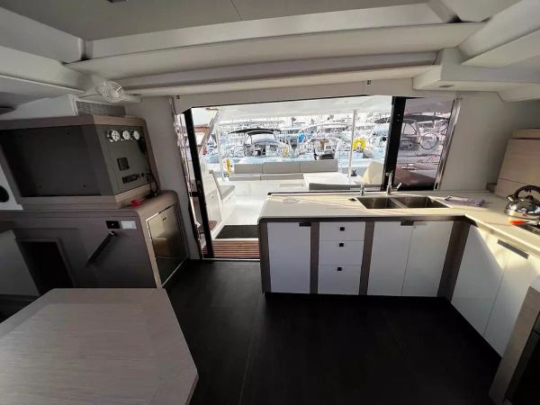 Fountaine Pajot Tanna 47 | Andy