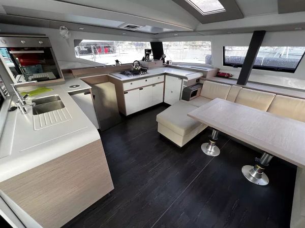 Fountaine Pajot Elba 45 | Santa Maria