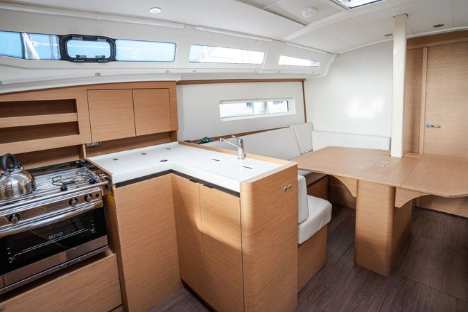 Jeanneau Sun Odyssey 380 | Phoenix