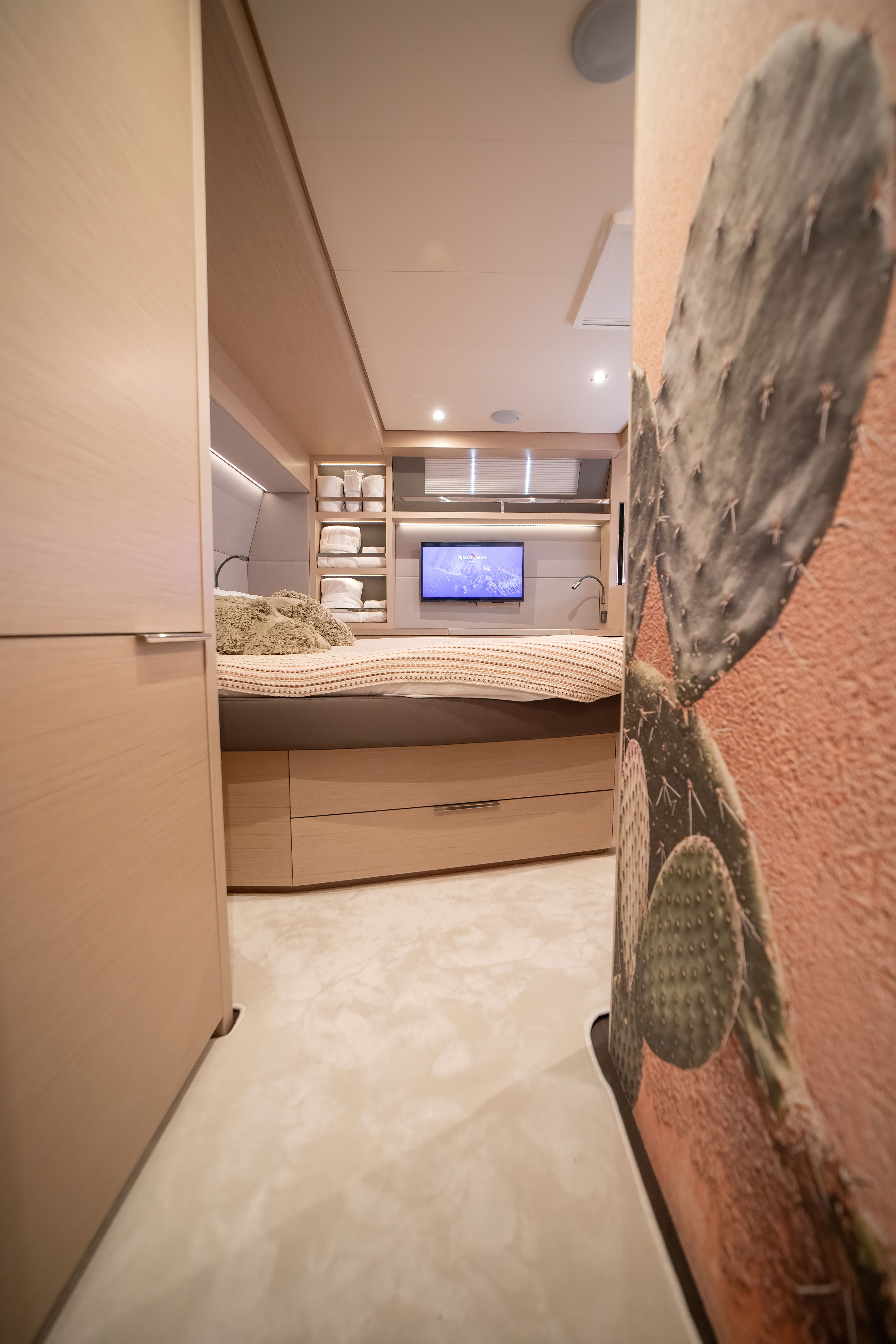 Lagoon 55 | Strafico