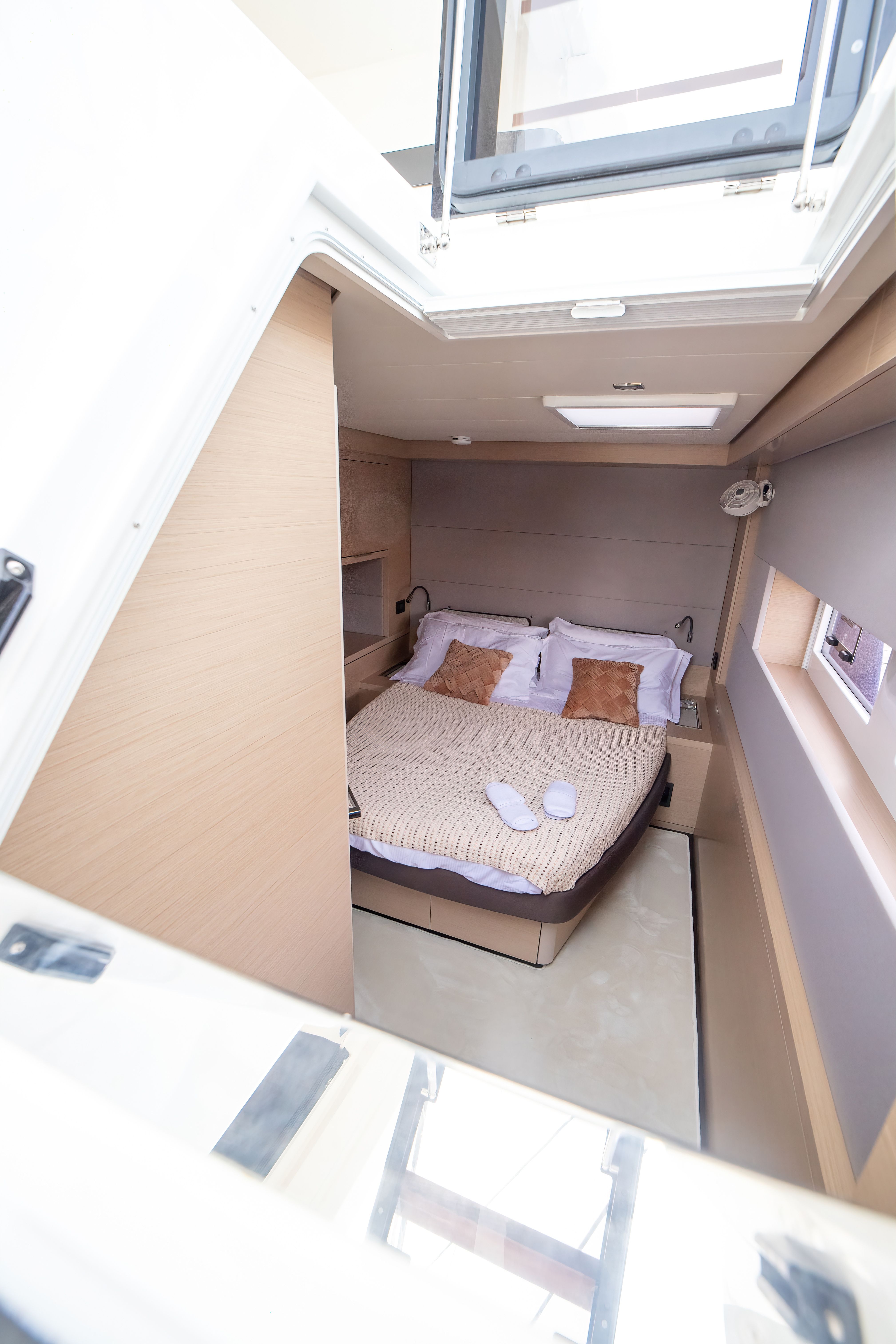 Lagoon 55 | Strafico