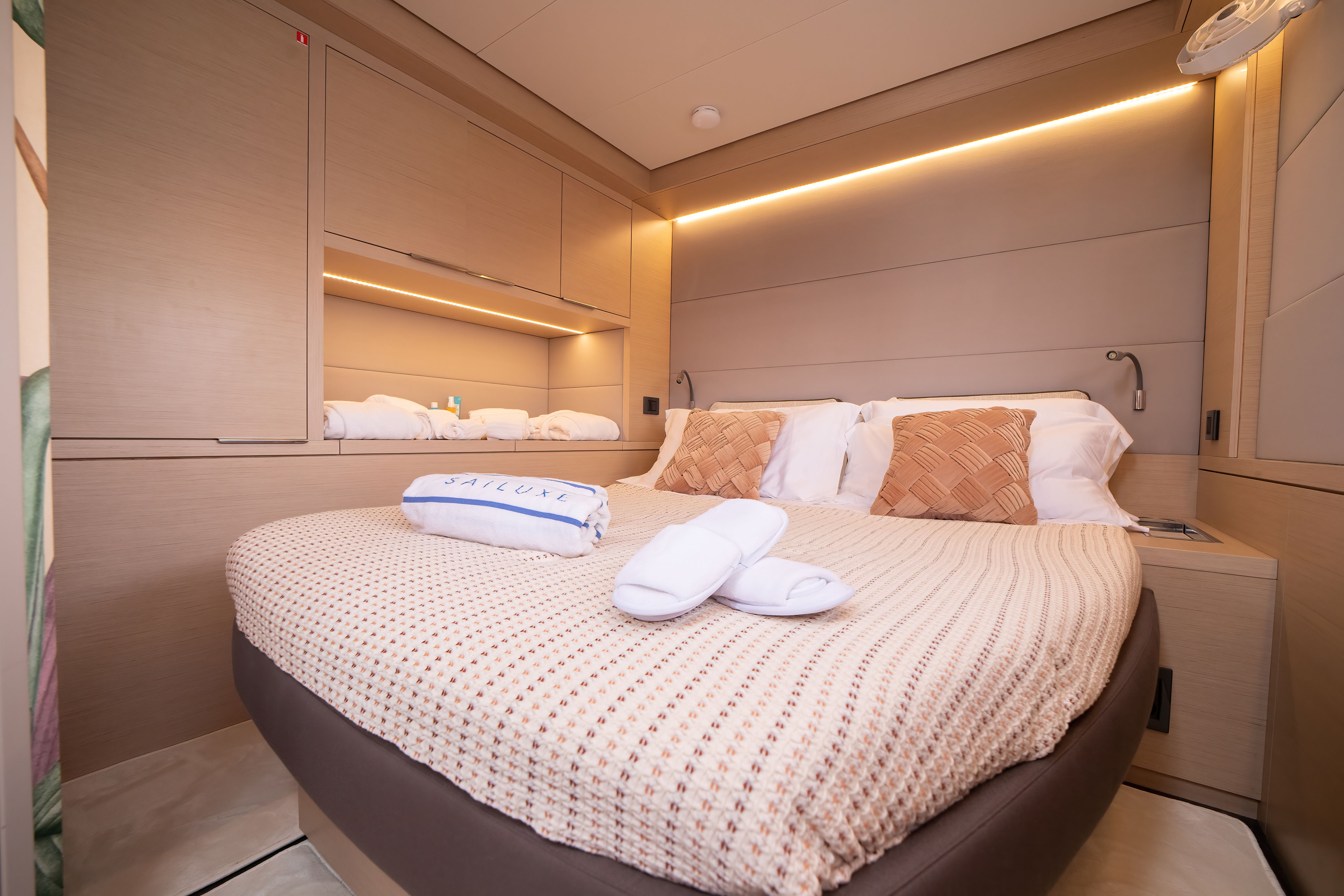 Lagoon 55 | Strafico