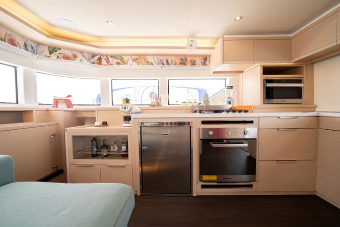 Lagoon 55 | Strafico