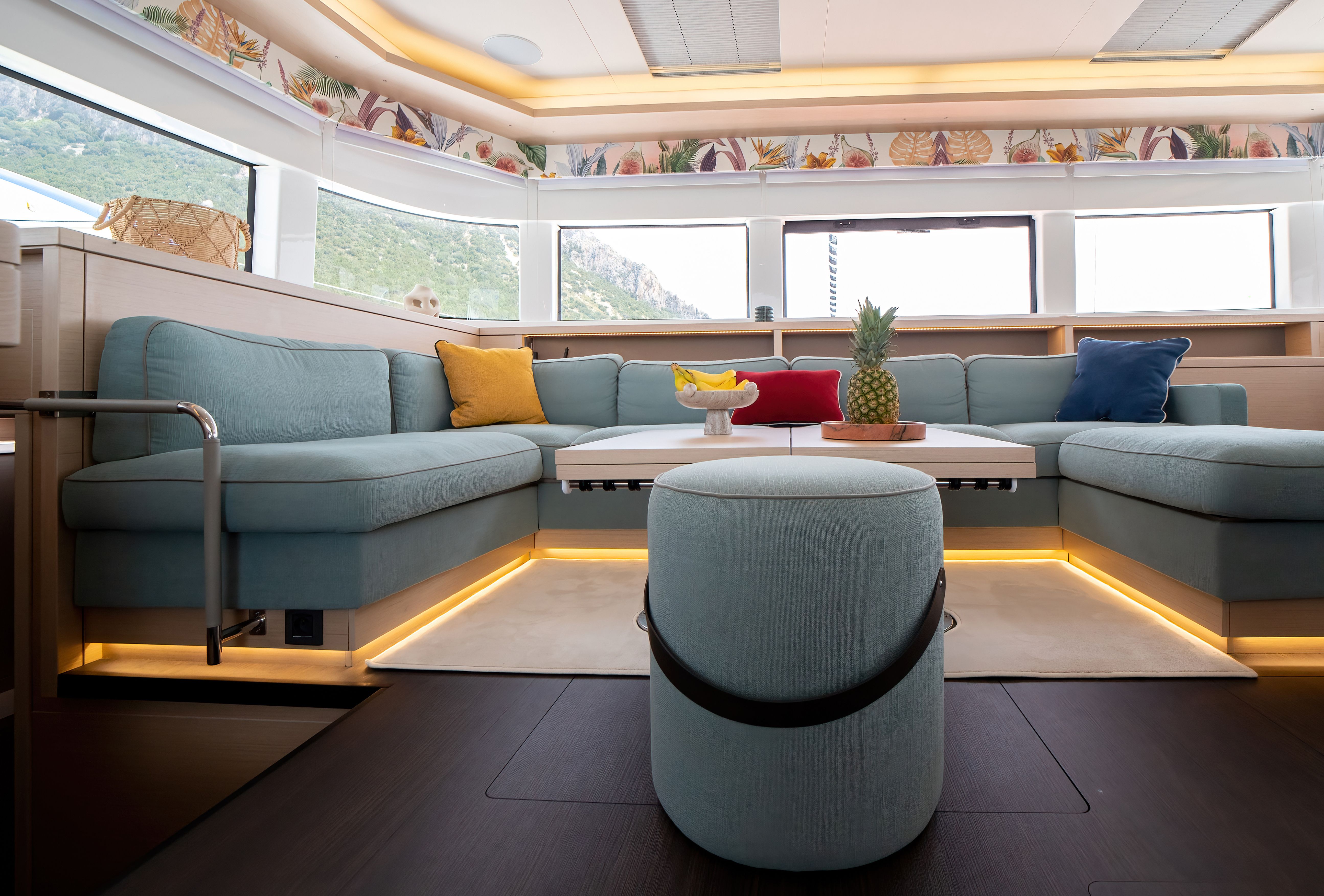 Lagoon 55 | Strafico