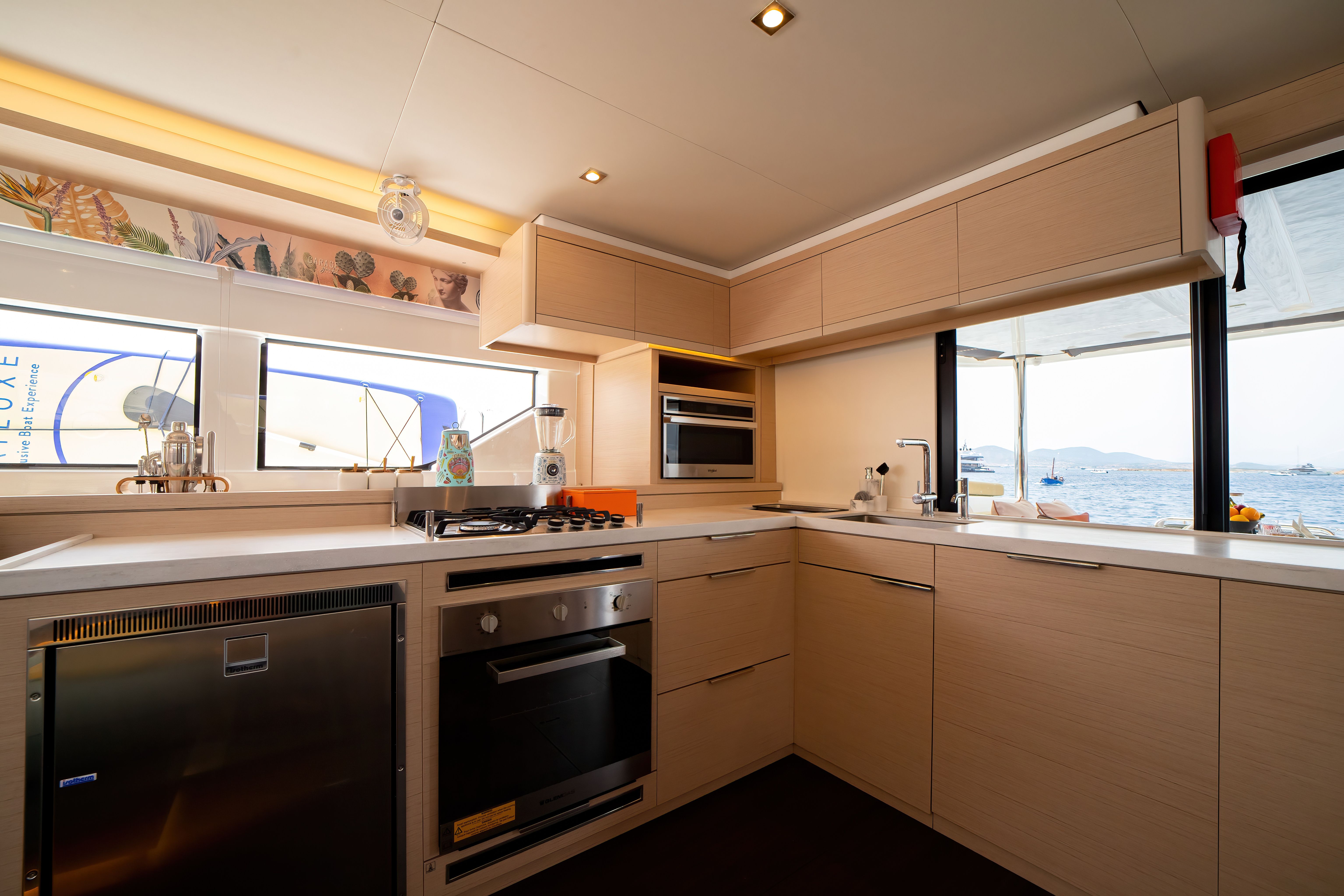 Lagoon 55 | Strafico