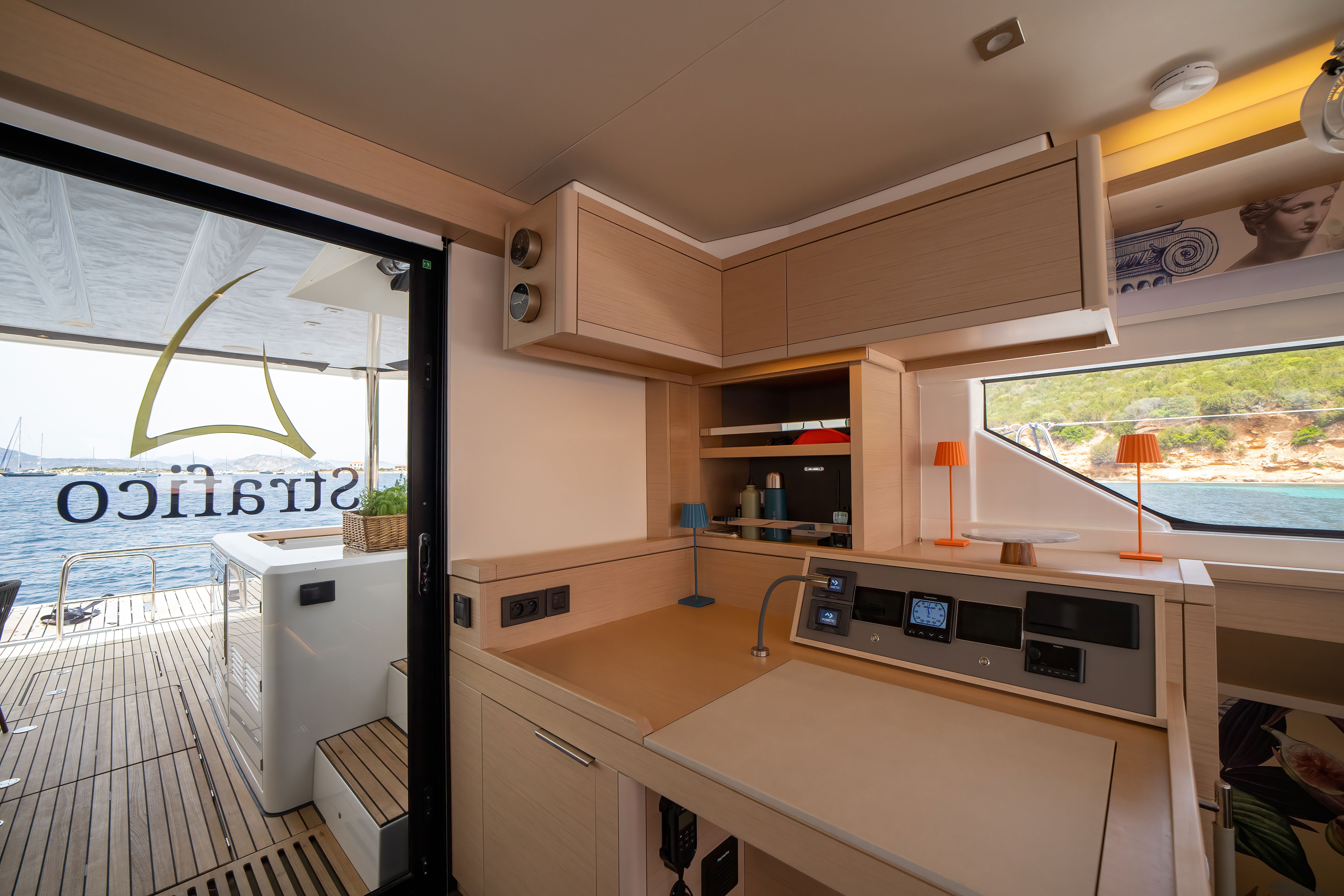 Lagoon 55 | Strafico