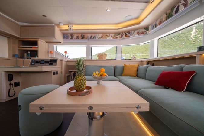 Lagoon 55 | Strafico