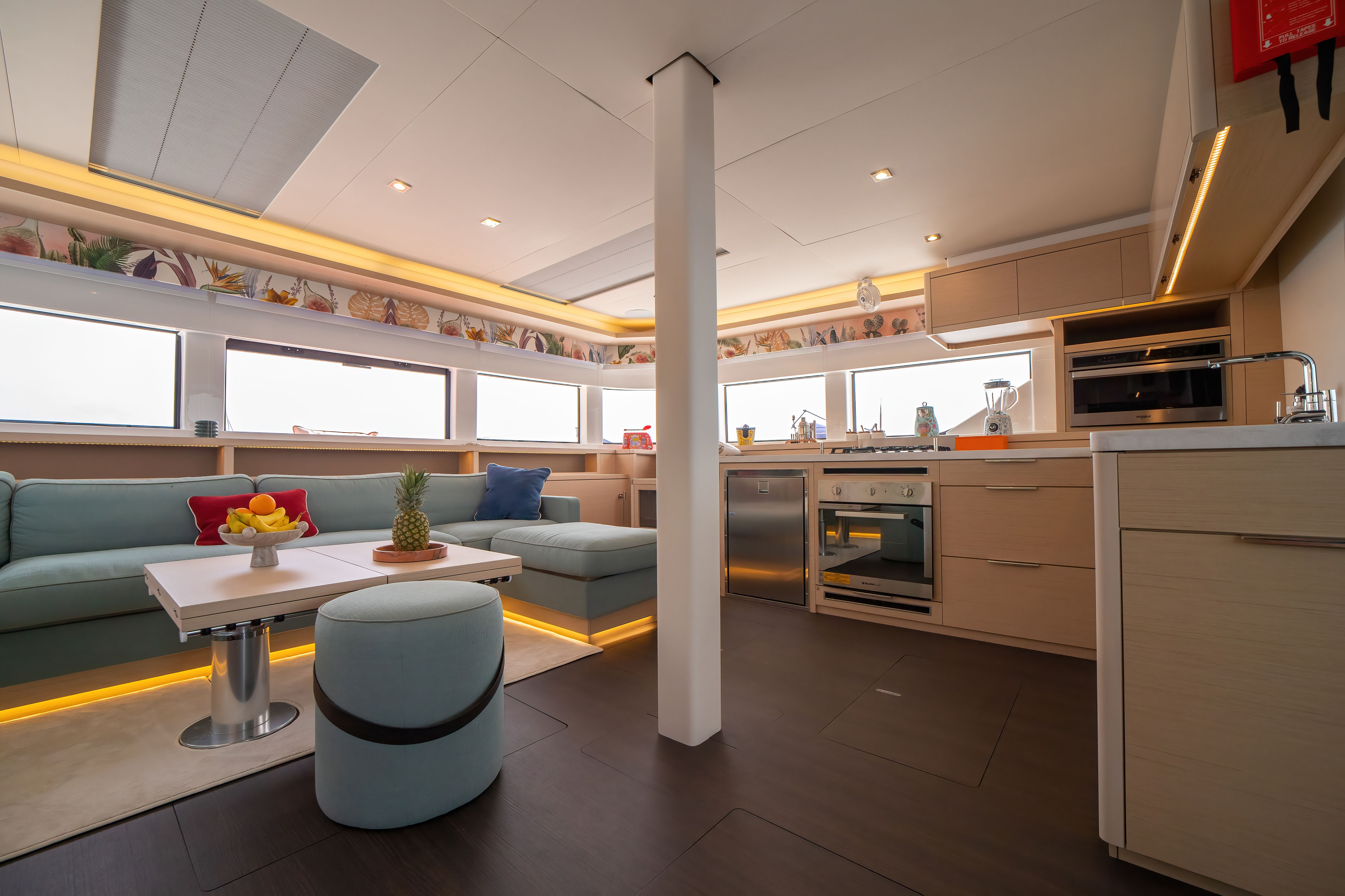 Lagoon 55 | Strafico