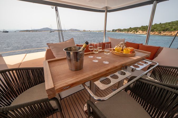 Lagoon 55 | Strafico