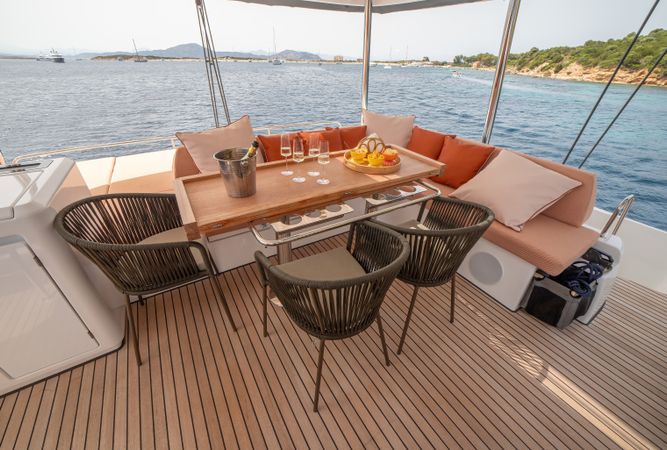 Lagoon 55 | Strafico