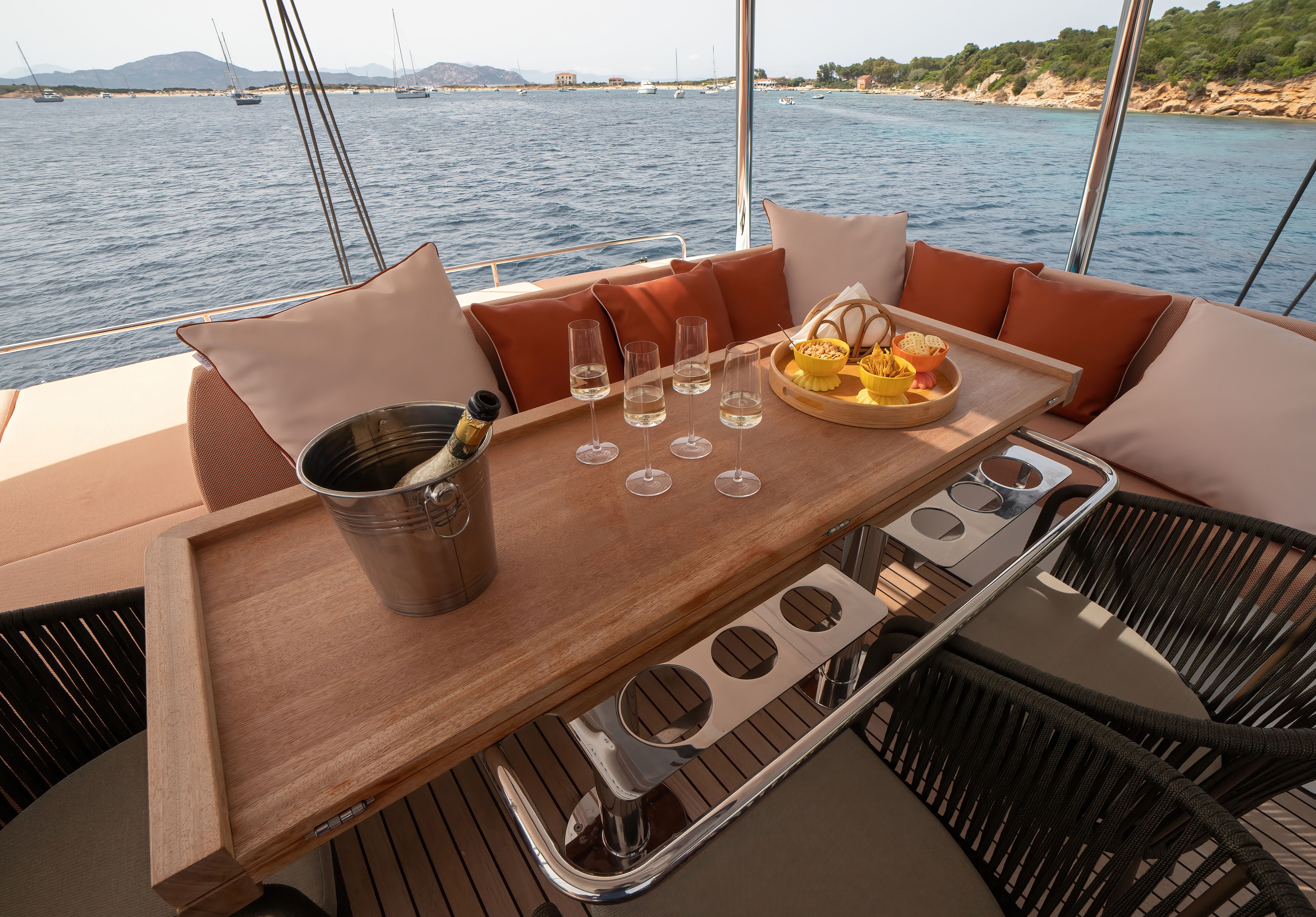 Lagoon 55 | Strafico