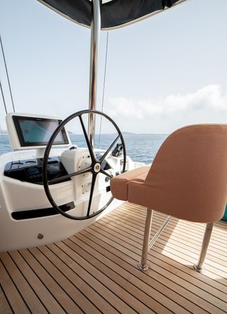 Lagoon 55 | Strafico