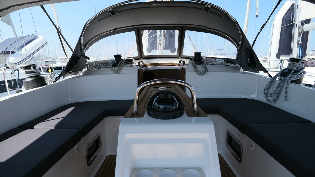 Bavaria Cruiser 46 | Adina