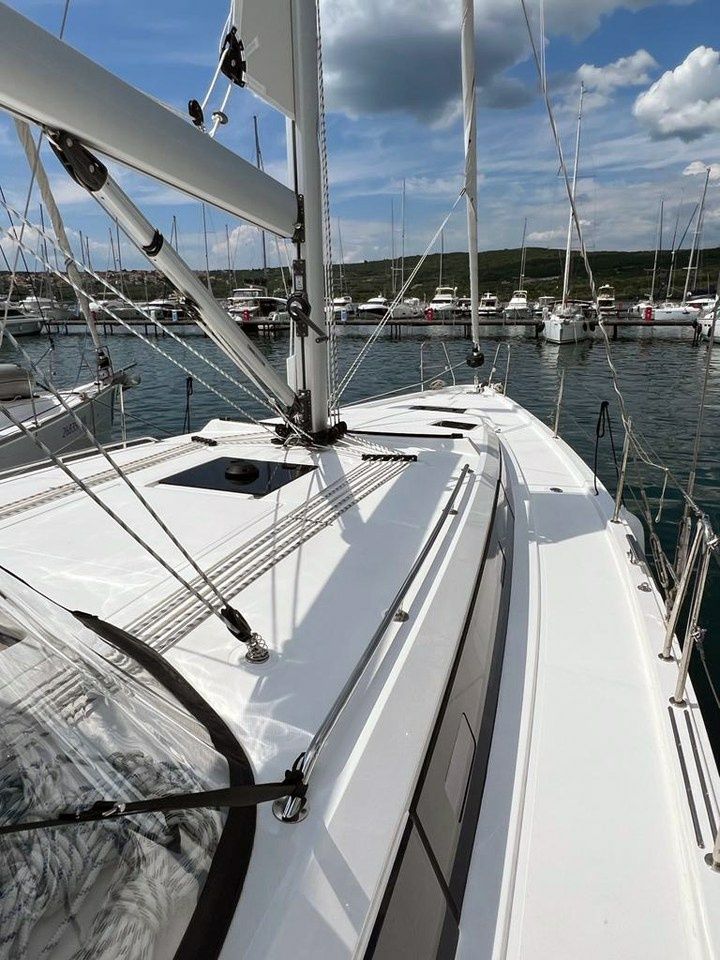 Bavaria C42 | Gala