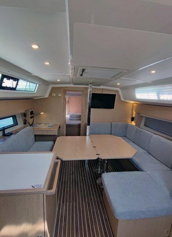 Bavaria C42 | Gala