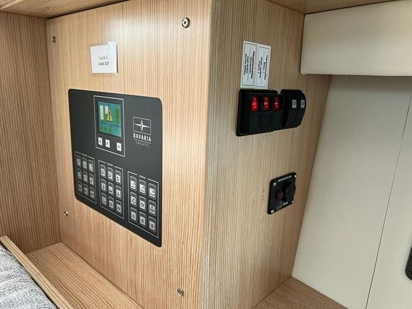 Bavaria C42 | Gala