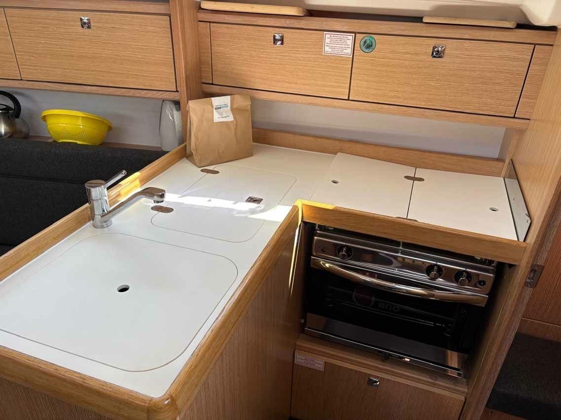 Bavaria Cruiser 34 | Rocky 3