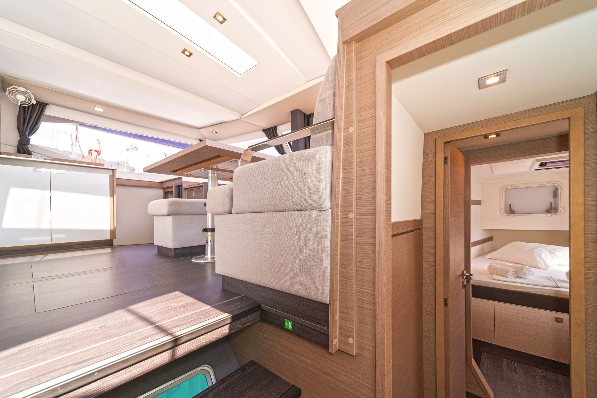 Fountaine Pajot Isla 40 | Aifos