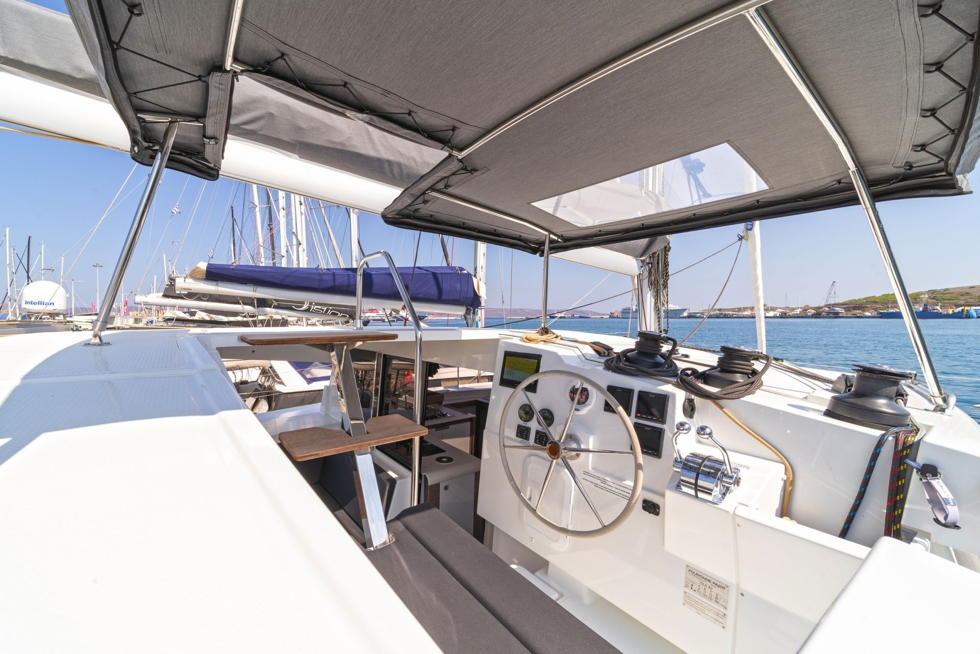 Fountaine Pajot Isla 40 | Aifos